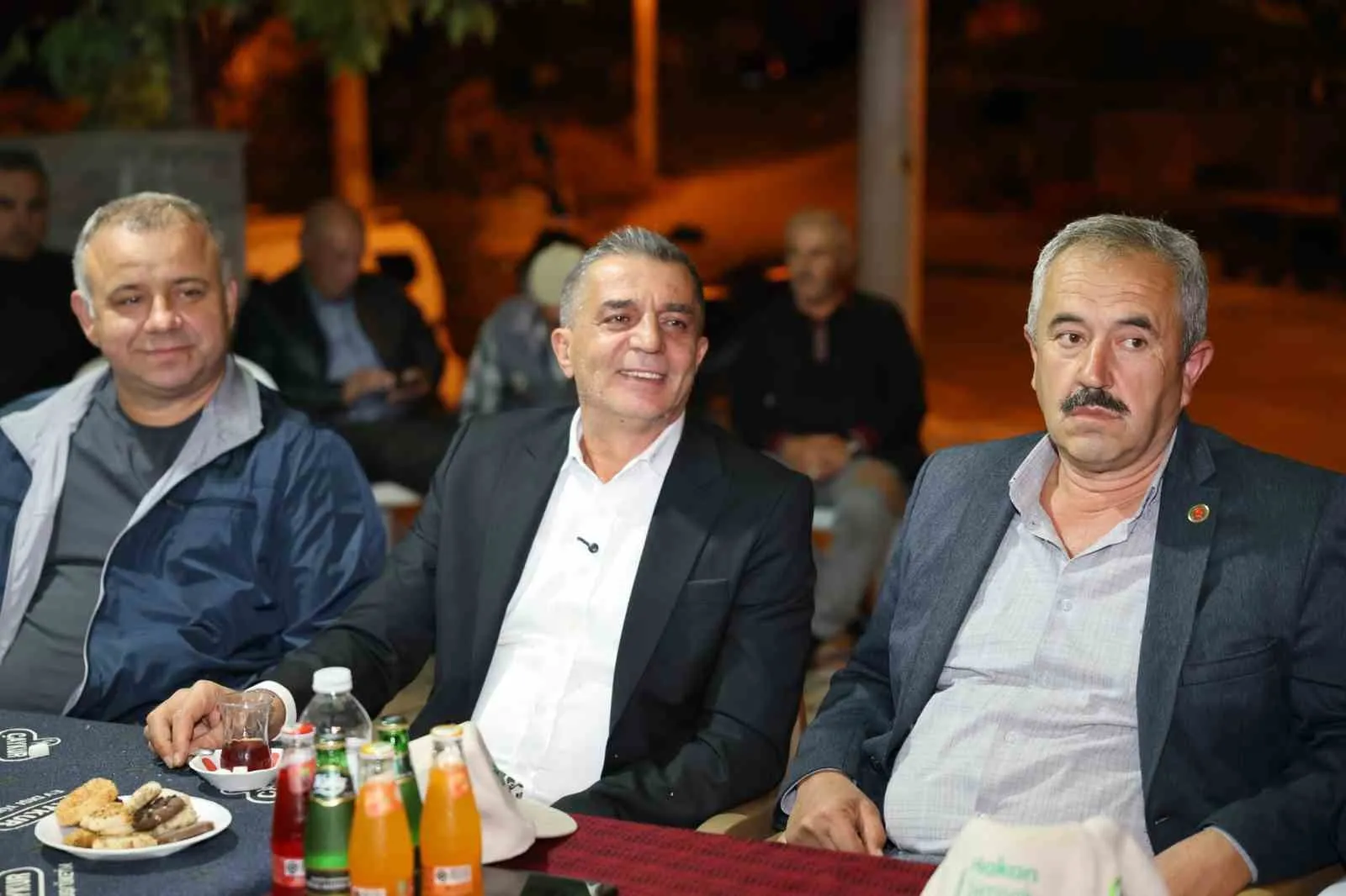 Şehzadeler’de halk buluşması: Başkan Şimşek sorunları yerinde inceledi