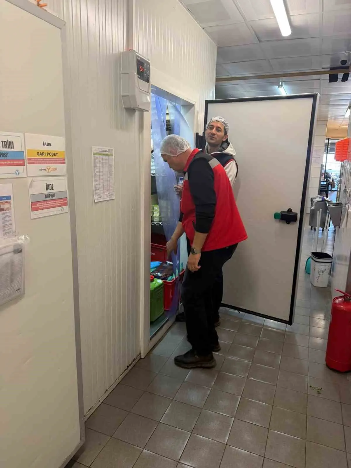 Aydın’da gıda güvenliği mesaisi: Menüdeki kalori detayından hijyen denetimine kadar her şey incelendi