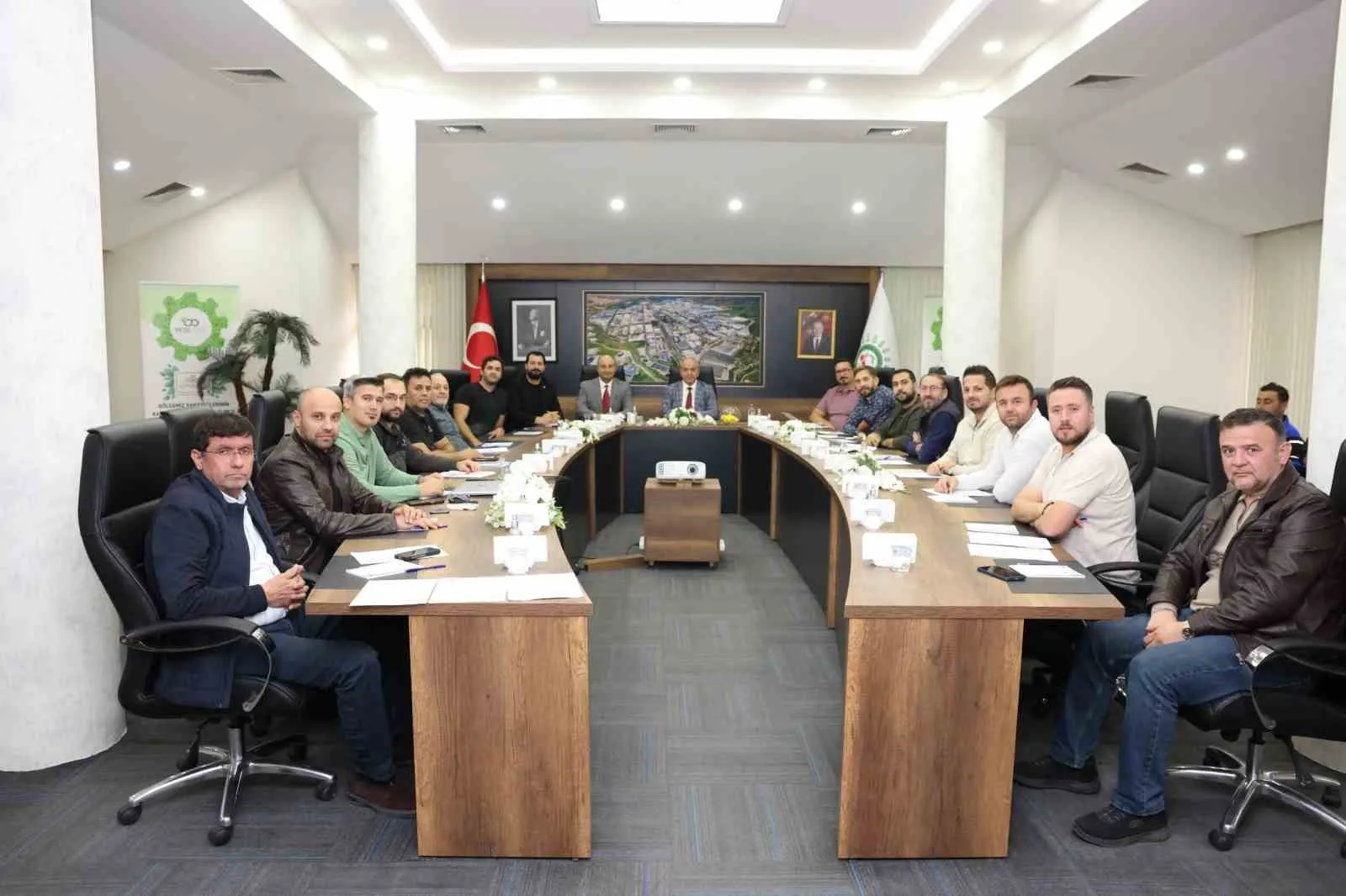Denizli OSB’de futbol heyecanı başlıyor: 16 takım şampiyonluk için sahaya iniyor