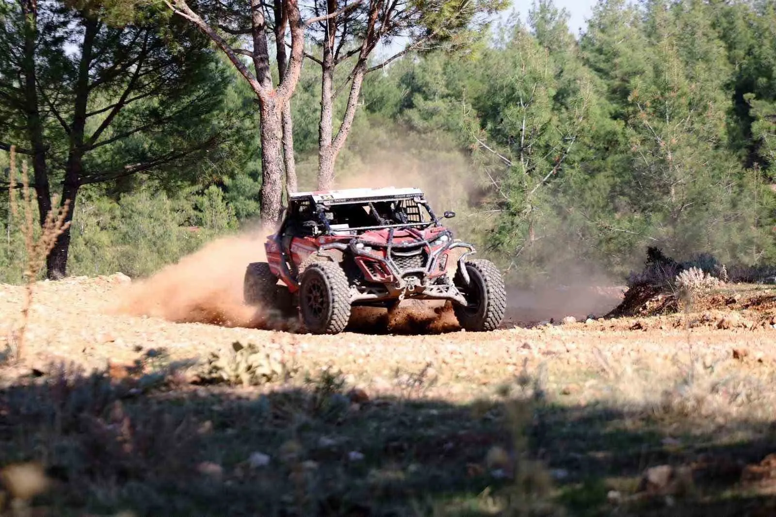 Merkezefendi’de motor sporları şöleni: Baja heyecanı zirve yaptı