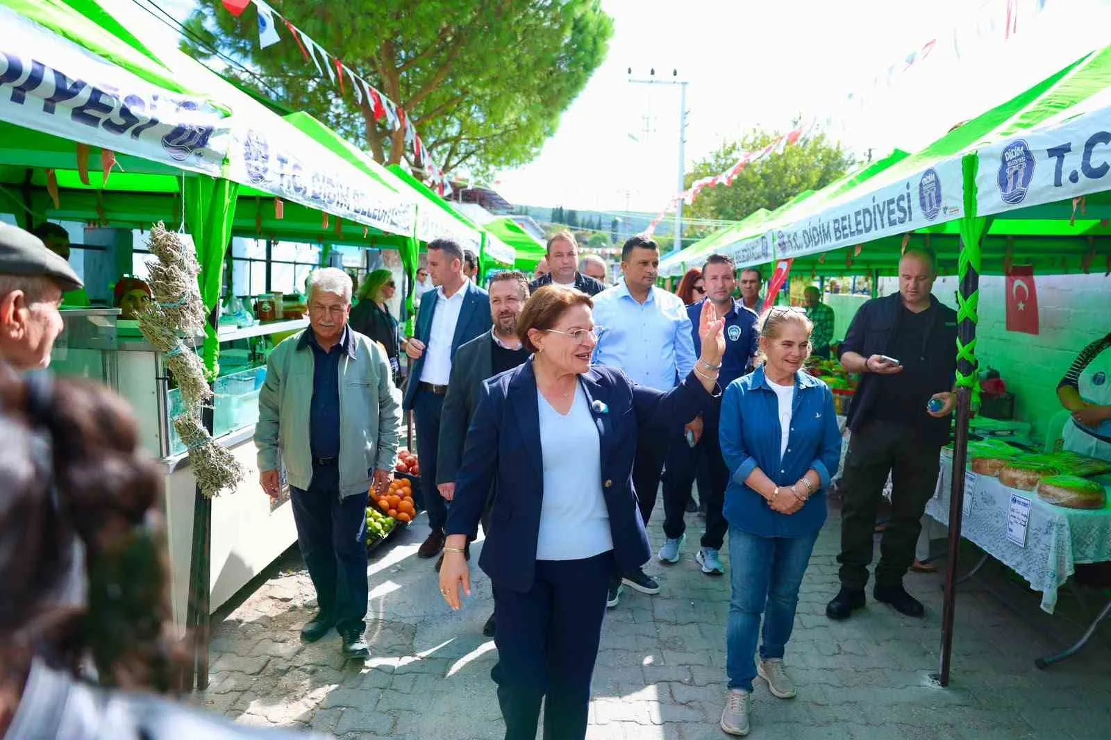 Didim’de toprak bereketi şenlik havasında kutlanıyor: Üretenin sesi yükseliyor