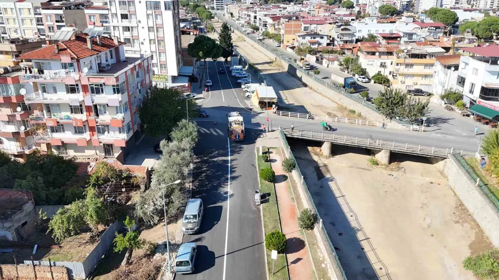 Nazilli’de asfalt seferberliği: 30 ayda 11 Millet Bahçesi büyüklüğünde alan yenilendi