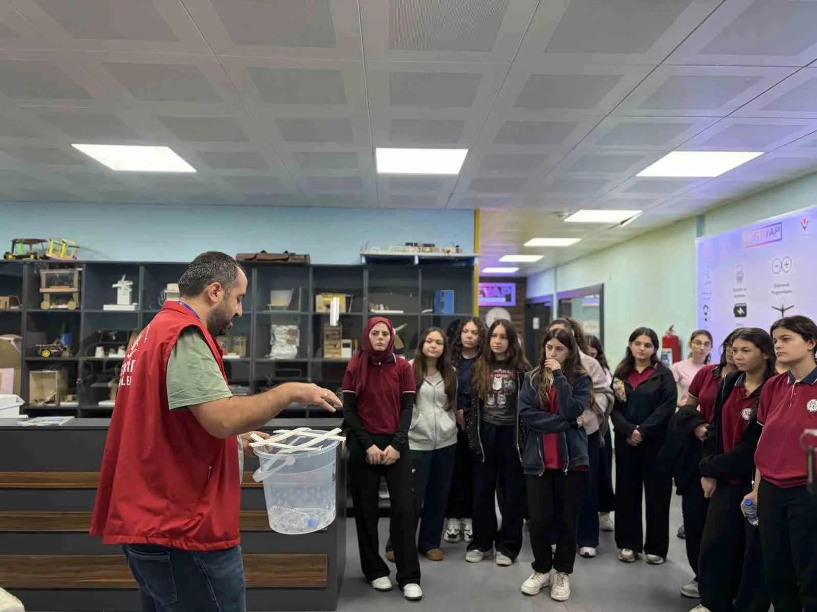 Ders zilinden sonra soluğu orada aldılar: Gençlerin yeni buluşma noktası