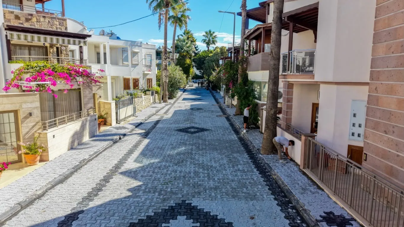 Bodrum yollarında modern dokunuş: Beş mahallede şantiye hareketliliği