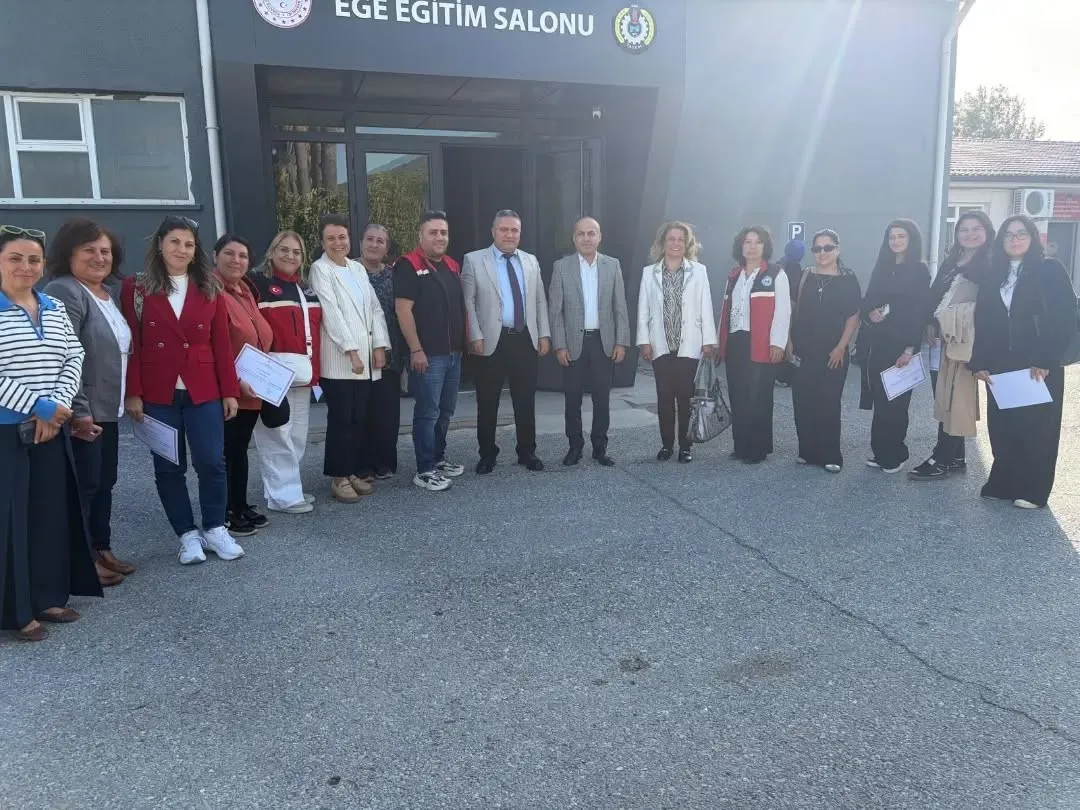 Toprağın bereketini korumak için kolları sıvadılar: Kadın üreticilere iklim rehberi