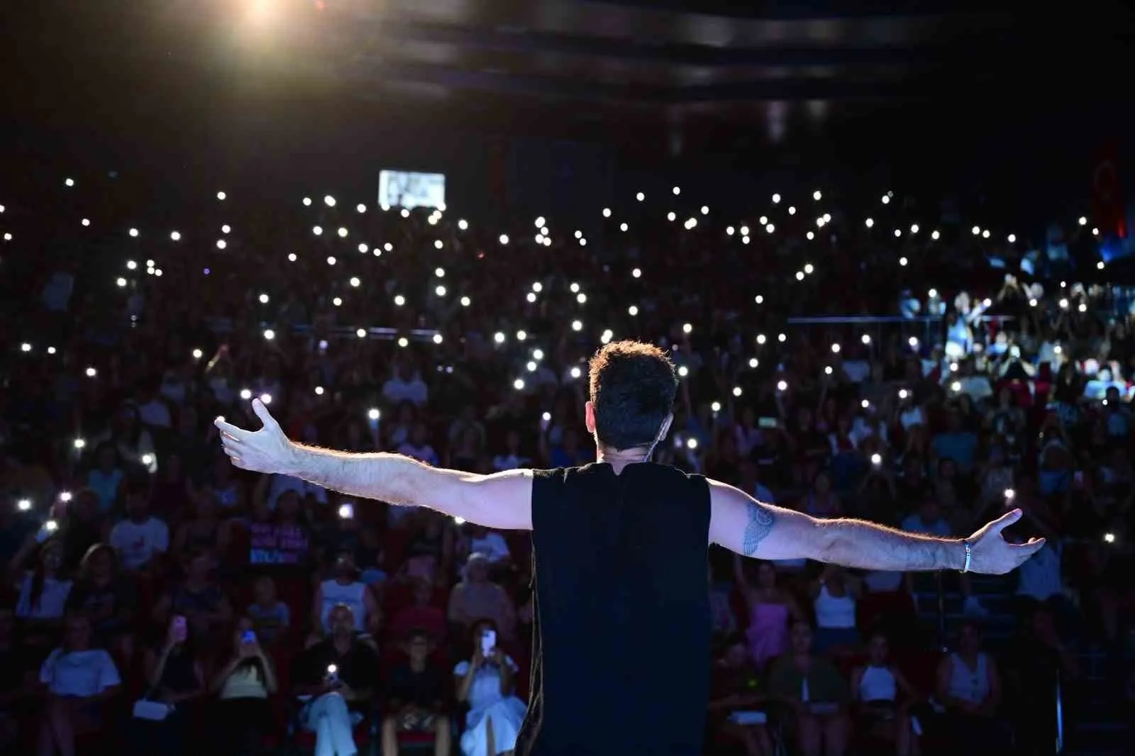 Didim’de Kolpa rüzgarı esti: Başkan Çerçioğlu’nun konser serisi hız kesmiyor