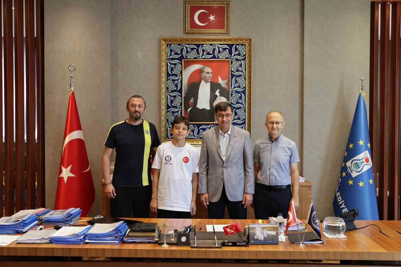 Kütahya’nın gururu Ömer Cengiz’e belediyeden tam destek