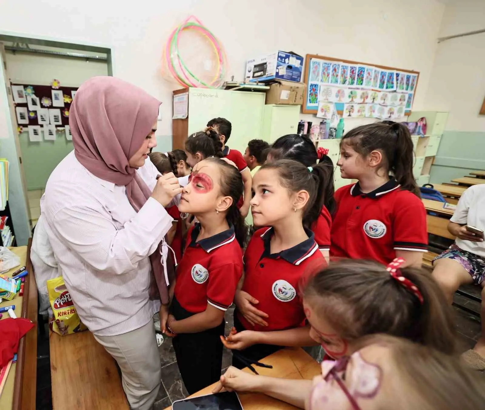 Minik öğrencinin ilk mektubu Manisa’da yüzleri güldürdü