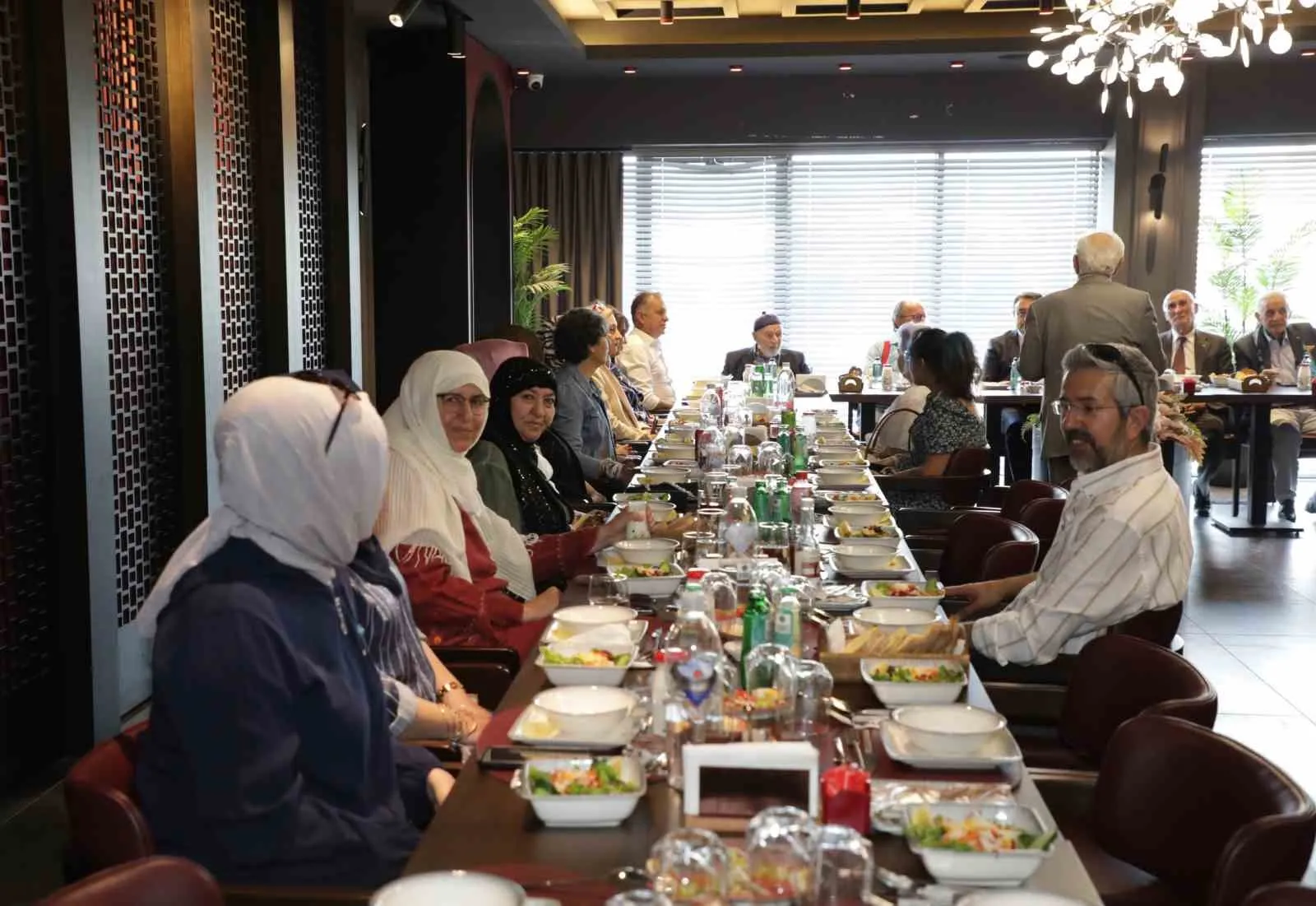 Kütahya’nın usta elleri Vali Işın ile buluştu: Çini sanatında yeni yol haritası