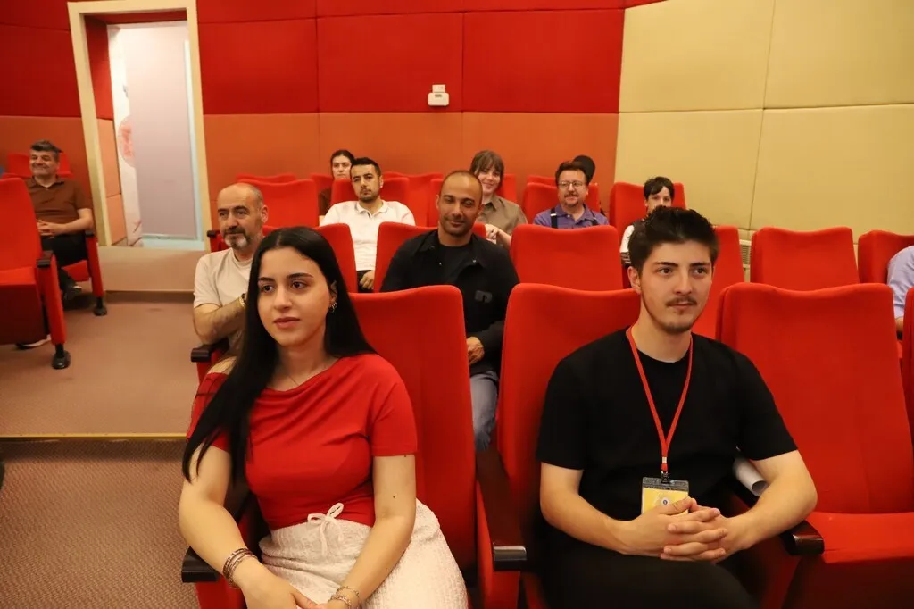 İş dünyasında başarıyı getiren anahtar: Protokol ve iletişim sanatı