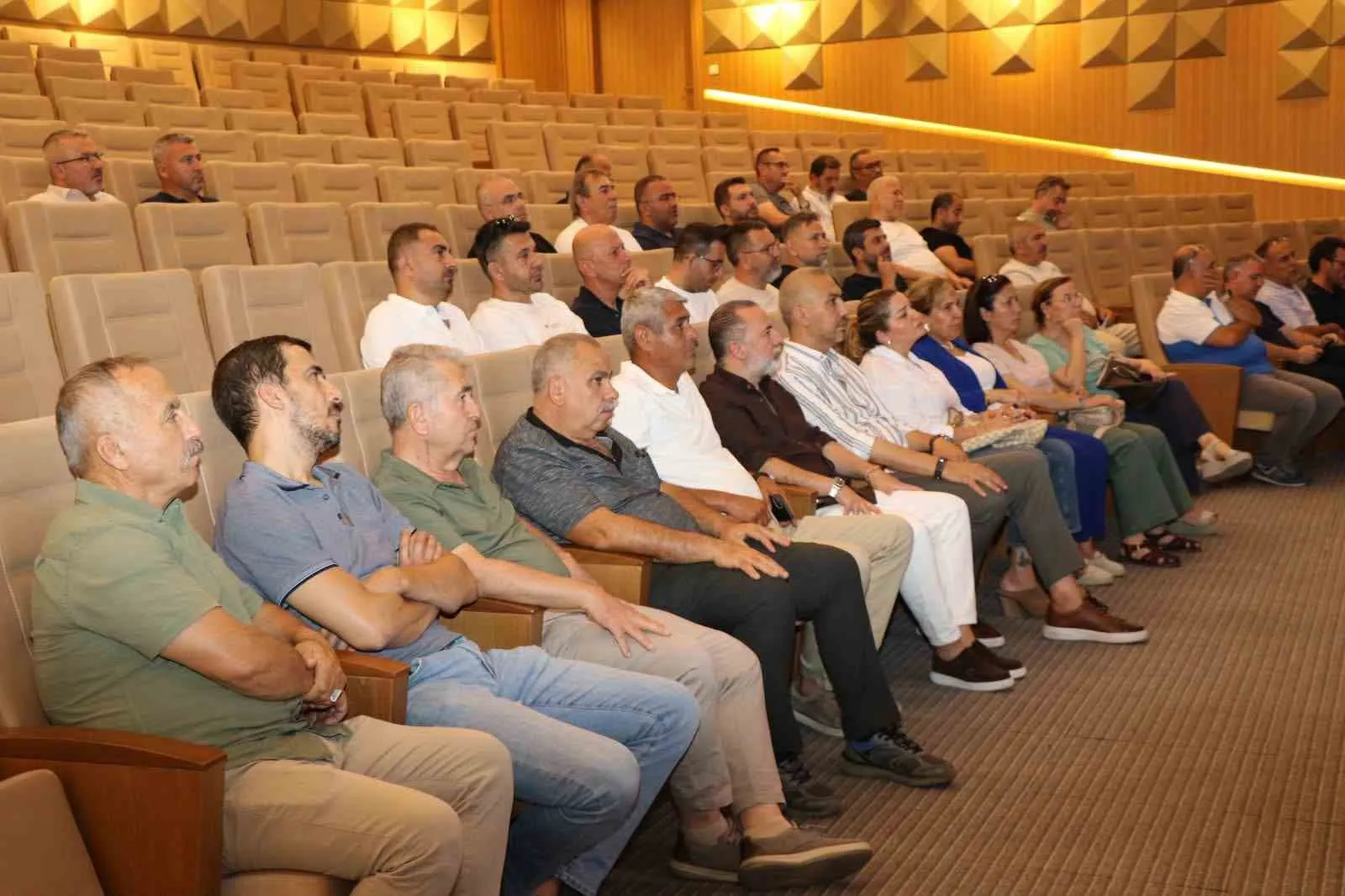 Aydın iş dünyası haziran ayı gündemi için bir araya geldi