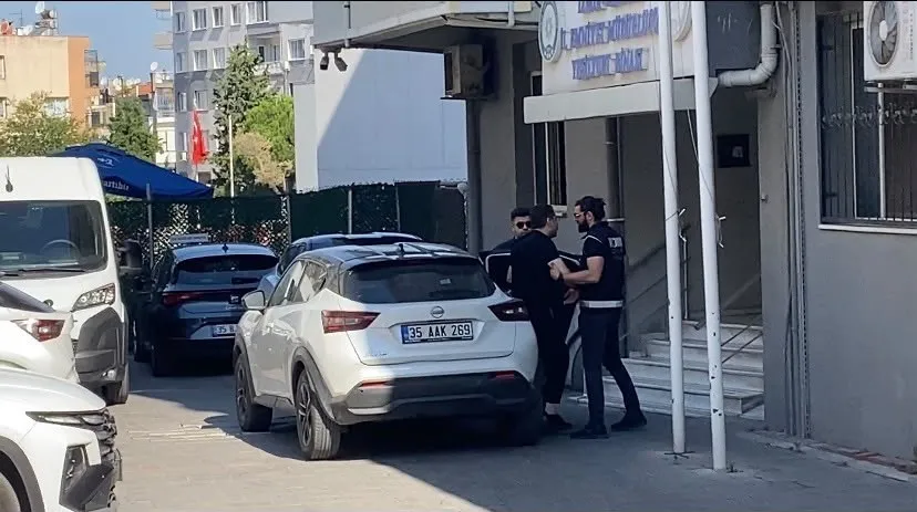 İzmir'deki imar operasyonunda kritik karar: Belediye başkanları için yargı süreci nasıl işleyecek?