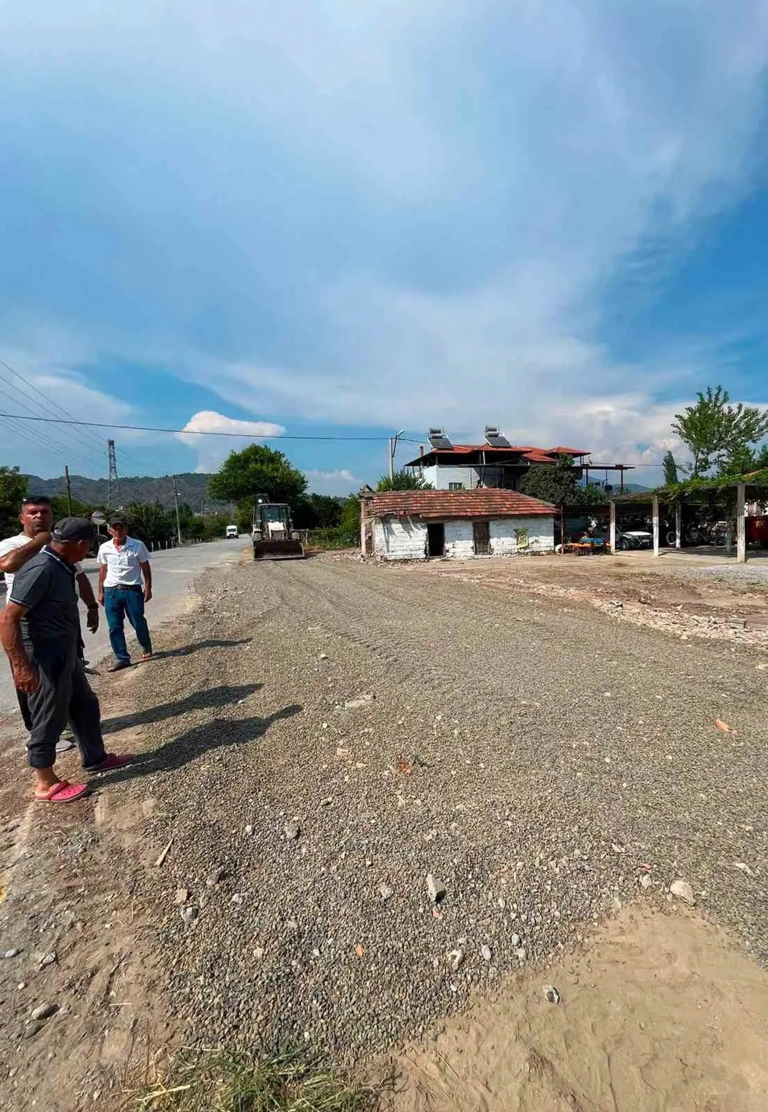 Ortaca’da kaza riskine karşı önleyici hamle: Dikmekavak’ta dönüşüm başladı
