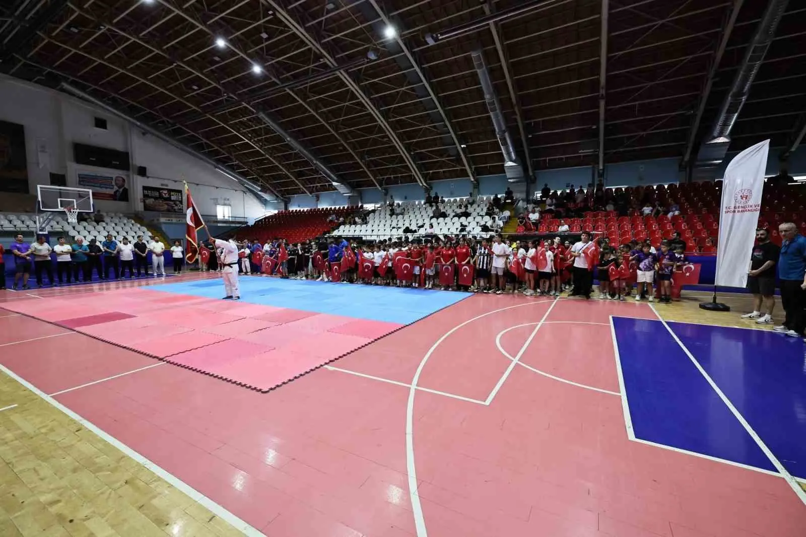 Manisa’da spor dolu bir yaz başlıyor: 17 ilçede ücretsiz eğitim dönemi start aldı