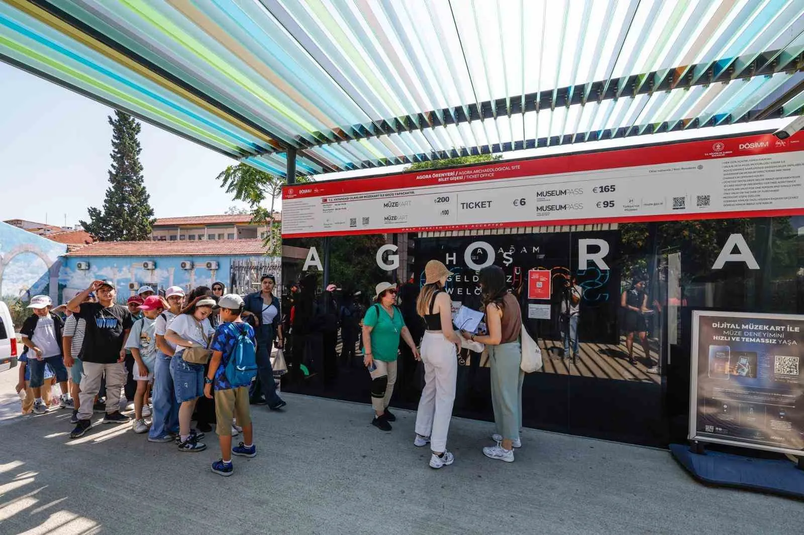 İzmir’in küçük kaşifleri tarihin izini sürüyor: Geleceğin mirası emin ellerde