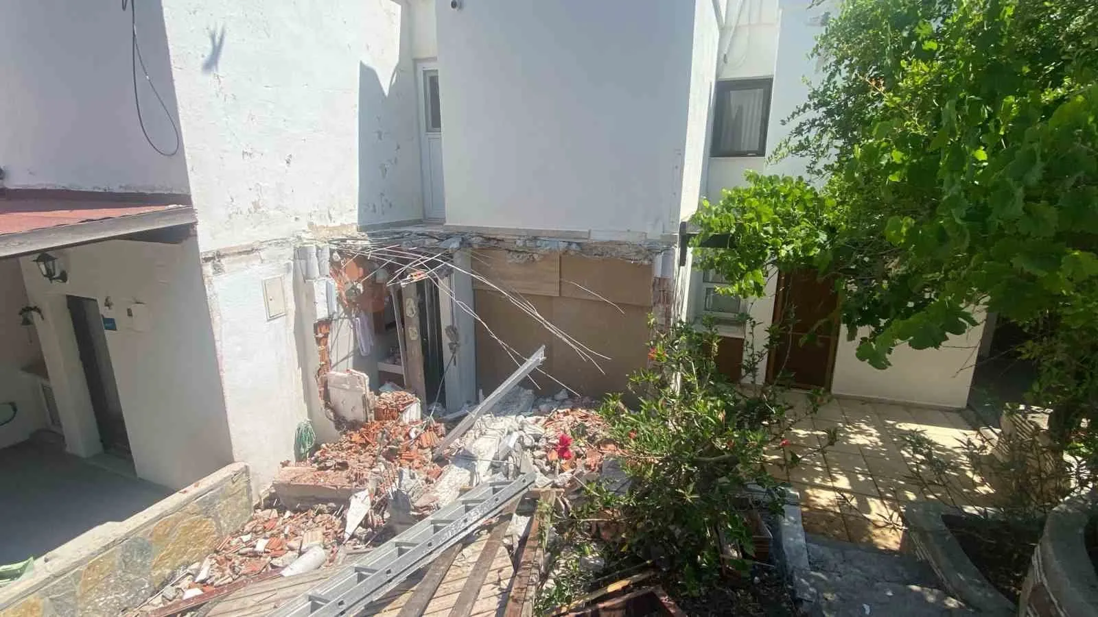 Bodrum'da imar kirliliğine geçit yok: 53 kaçak yapı yerle bir edildi
