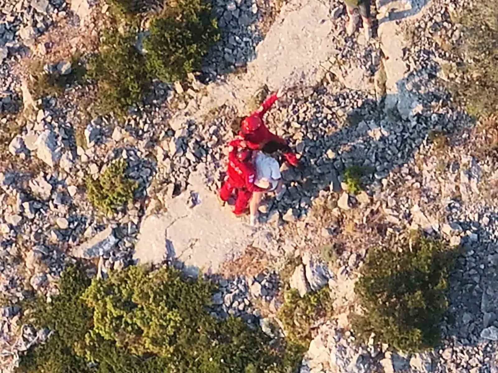 Spil Dağı'nda nefes kesen operasyon: Tatbikat yapan ekipler hayat kurtardı