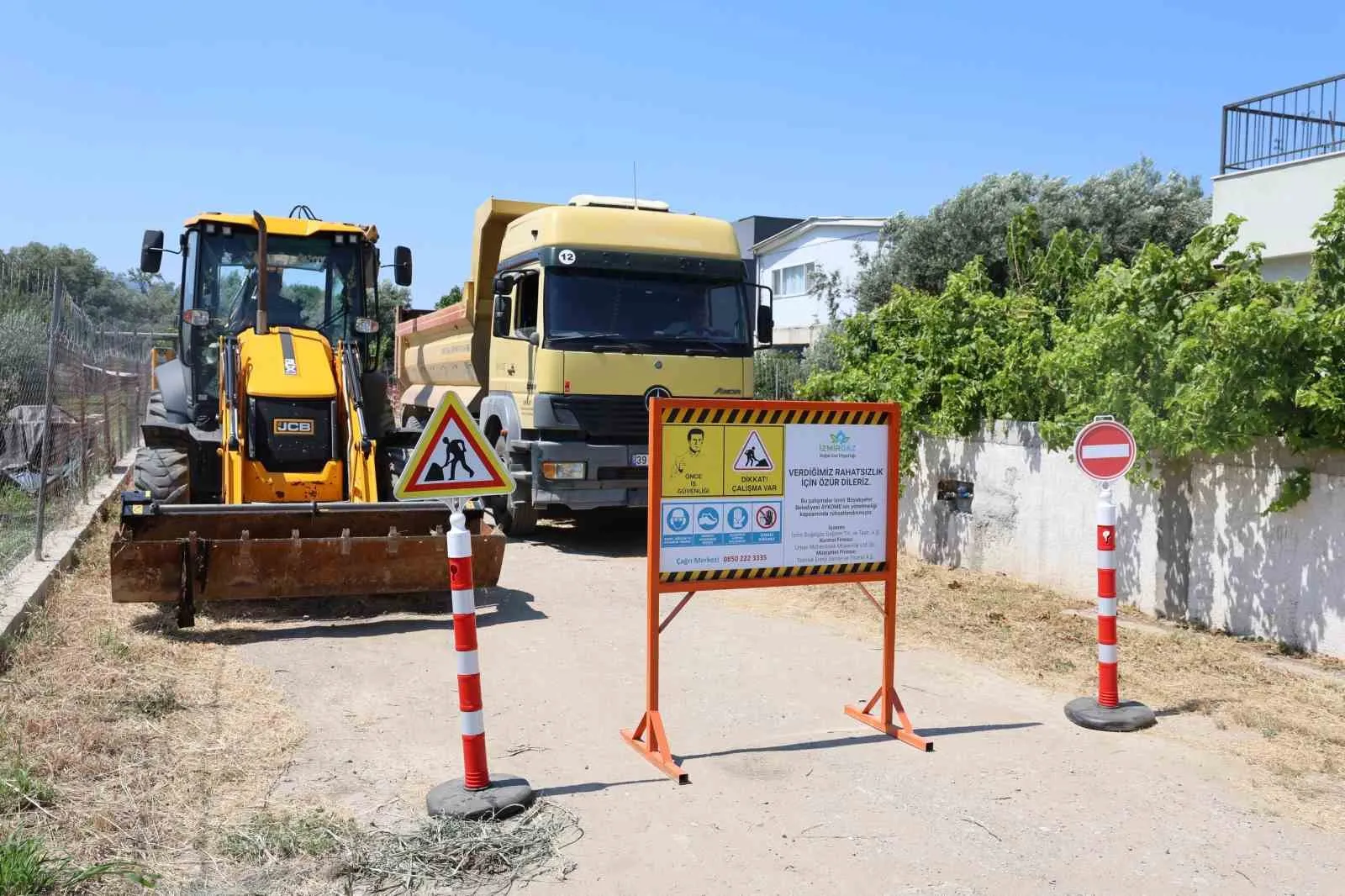 Menemen'de beklenen gün geldi: Emiralem'de doğalgaz için ilk kazma vuruldu