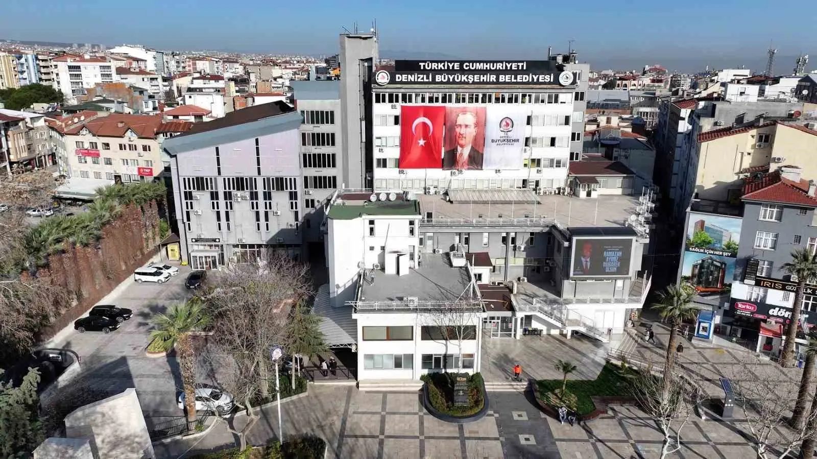 Denizli'de okul yolunda ekonomik engel kalktı: Binlerce öğrenciye ulaşım desteği