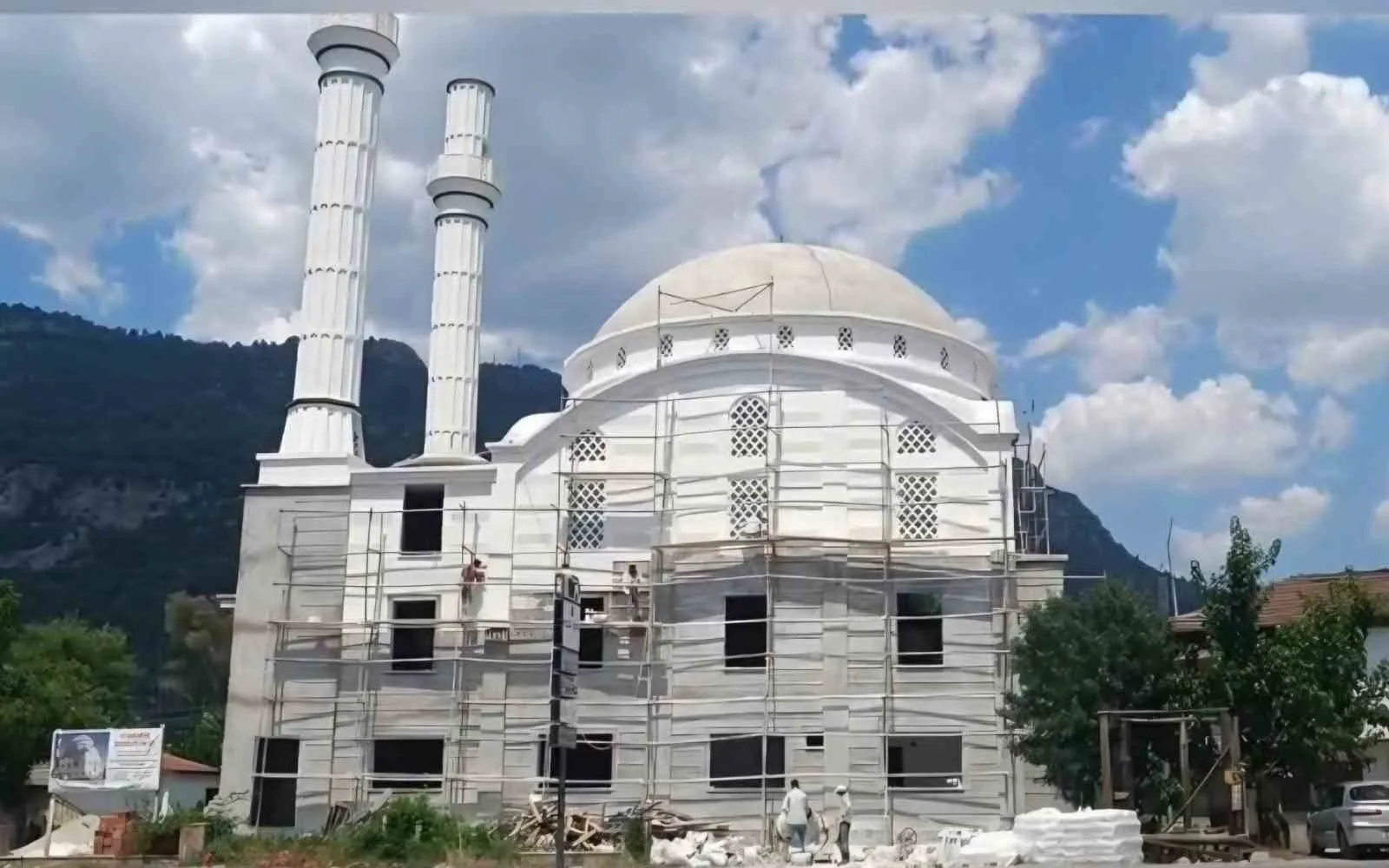 Köyceğiz’de gönül köprüsü: Zeytinalanı’nda yükselen cami bölgeye nefes aldıracak