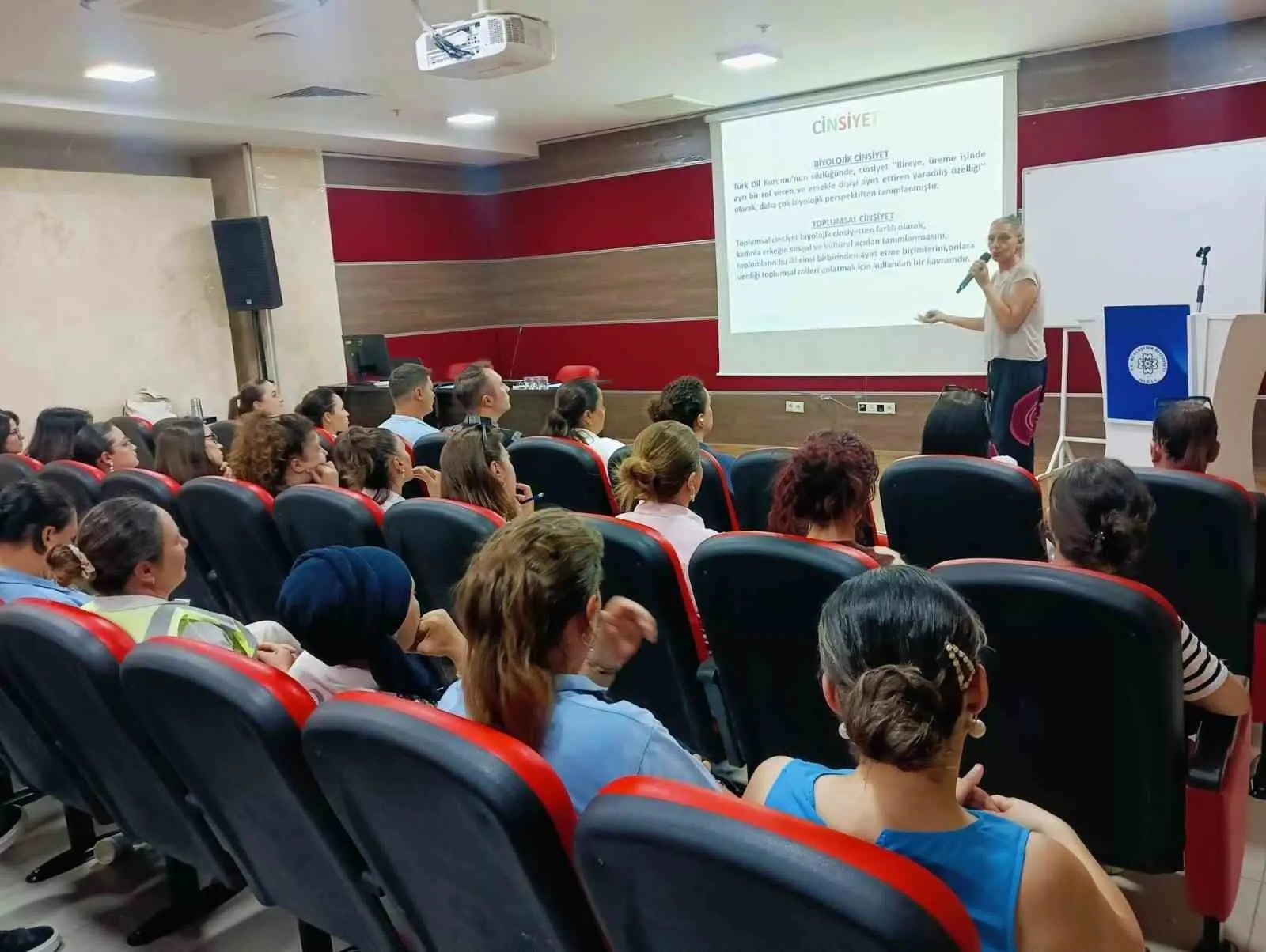 Muğla'da belediye personeline toplumsal cinsiyet eğitimi: Eşitlik vurgusu yapıldı