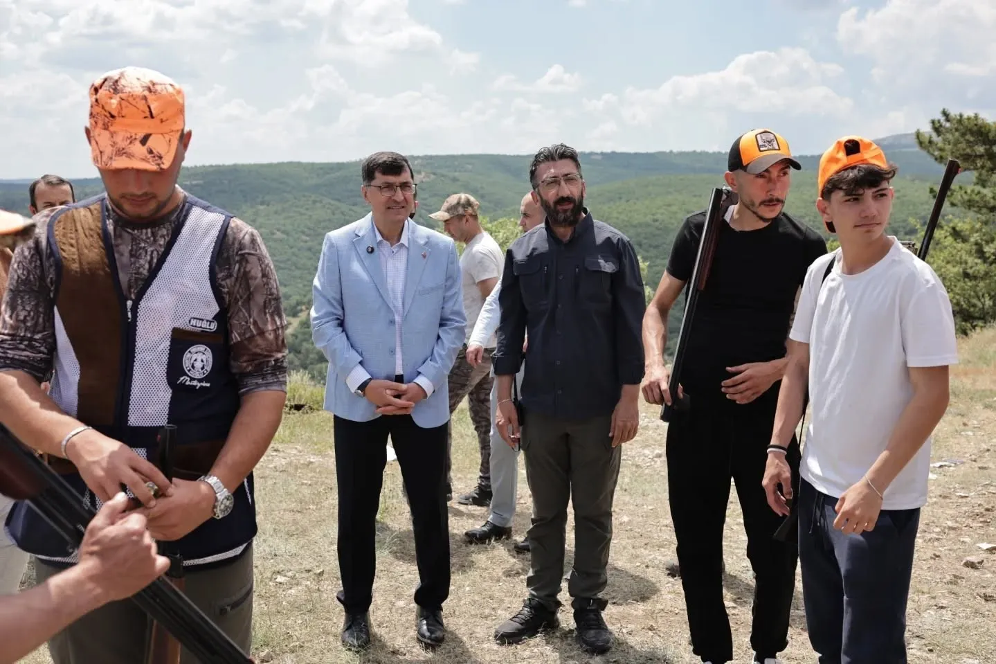 Kütahya’da atış heyecanı: Başkan Kahveci sporcularla buluştu