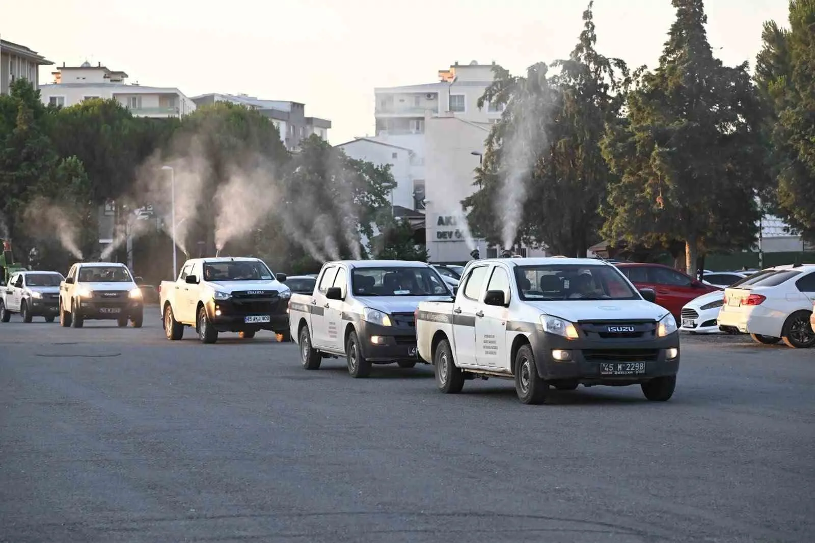 Manisa’da yaz mesaisi: Haşerelere karşı 7/24 koruma kalkanı
