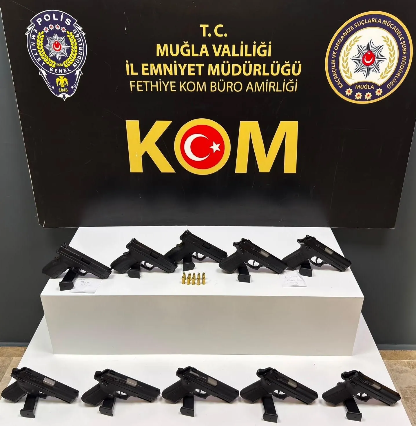 Fethiye’de silah kaçakçılığına geçit yok: Operasyonda 10 tabanca yakalandı