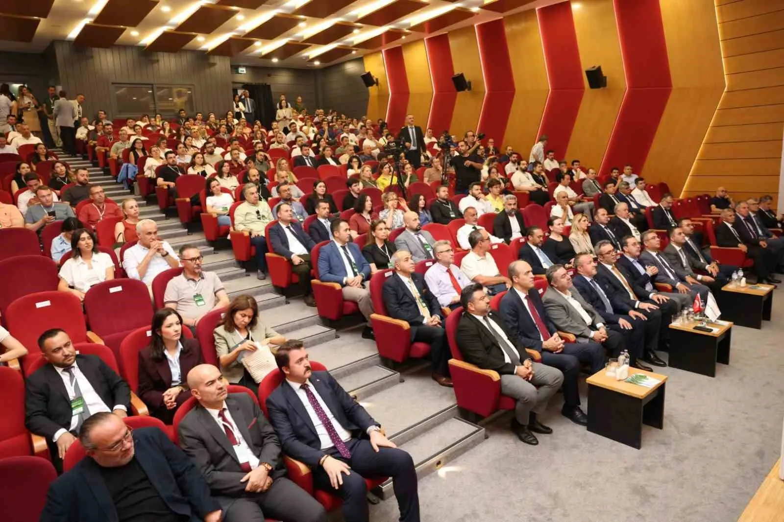 Denizli sanayisinde yeşil devrim dönemi: Dünya Bankası destekli projede yol haritası çizildi
