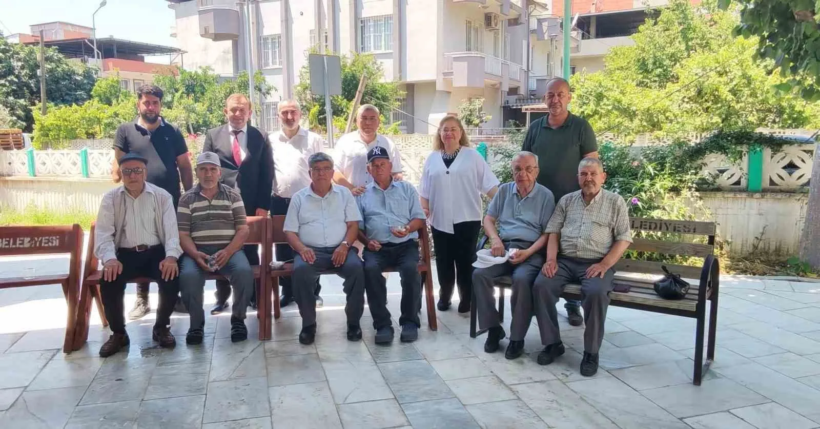 Germencik’te aşure bereketi: Kaymakam Doğru mahalleliyle kucaklaştı