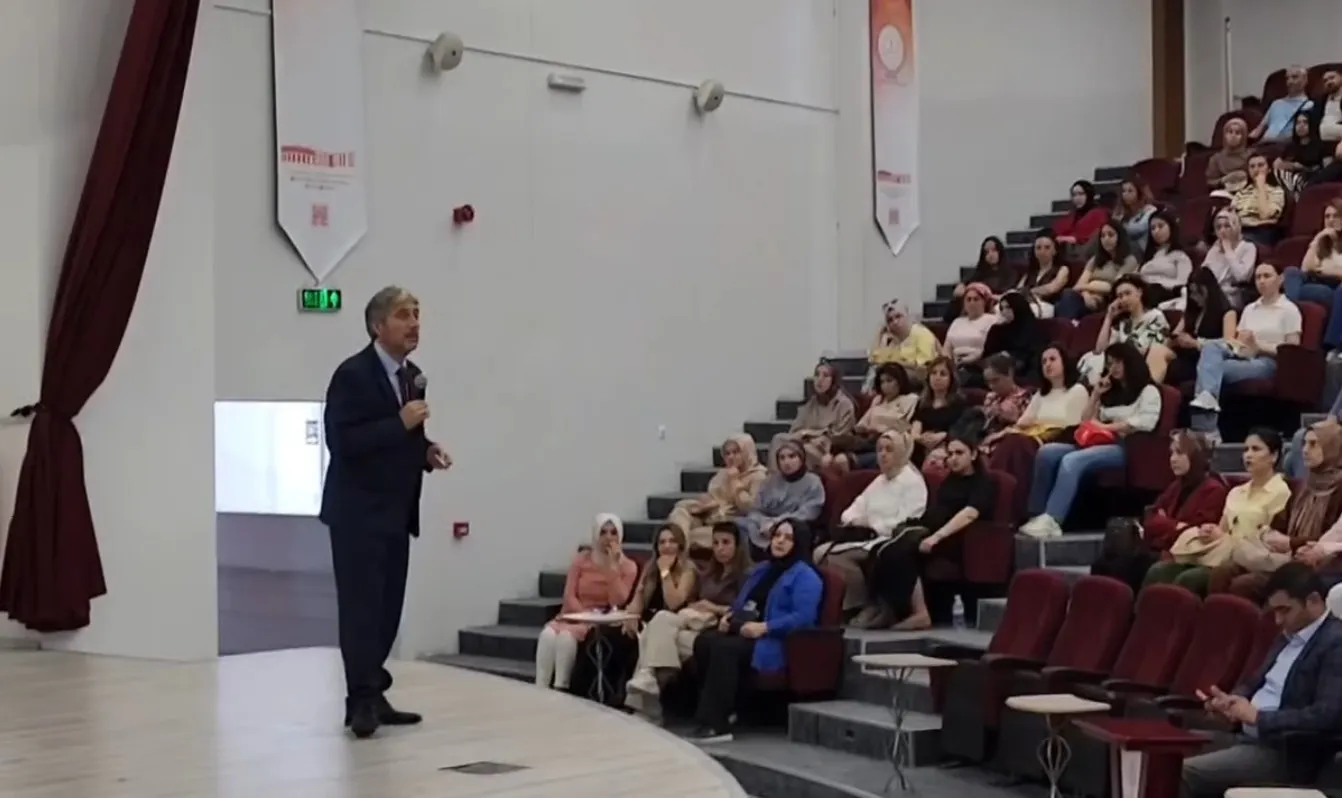 Kütahya eğitiminde rehberlik zirvesi: Yeni dönem için stratejik adımlar atıldı