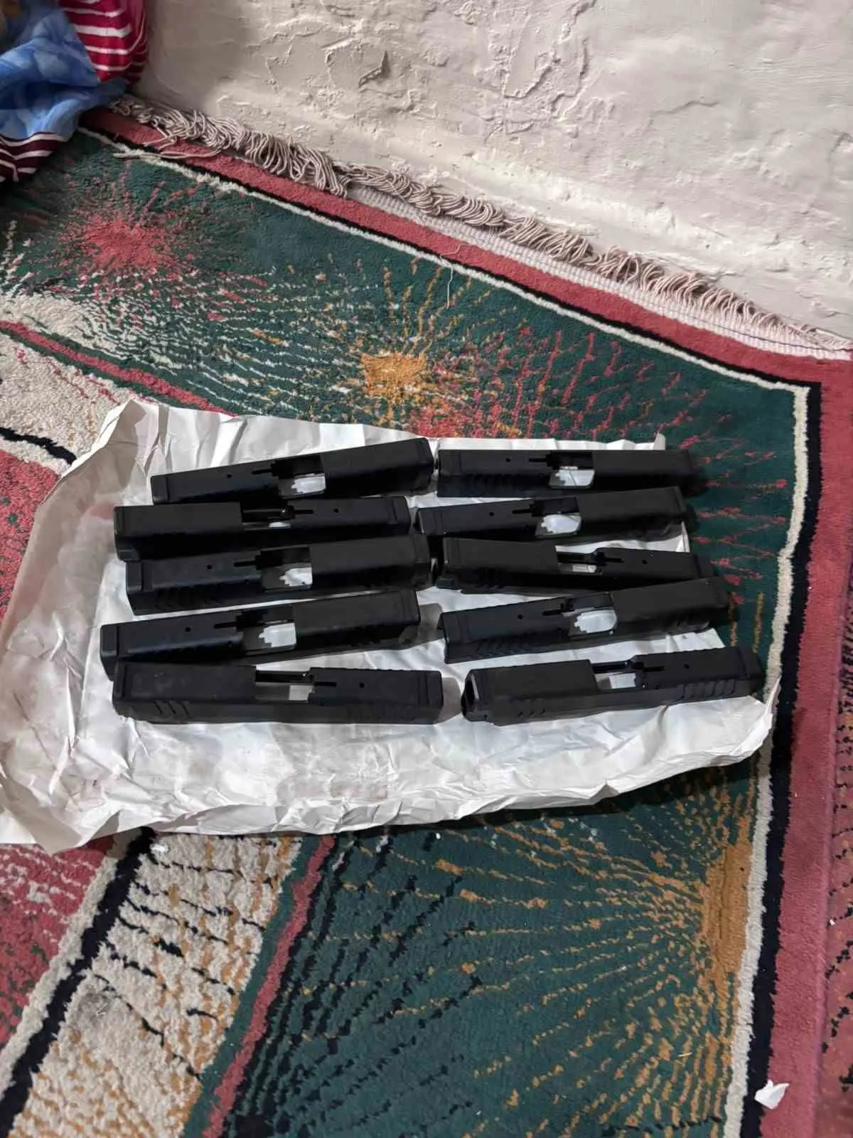 İzmir'de yasa dışı silah atölyelerine dev baskın: 38 kişi kıskıvrak yakalandı