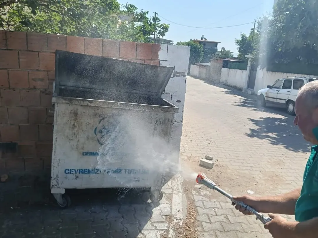 Germencik’te hijyen seferberliği: Konteynerler baştan aşağı yenileniyor