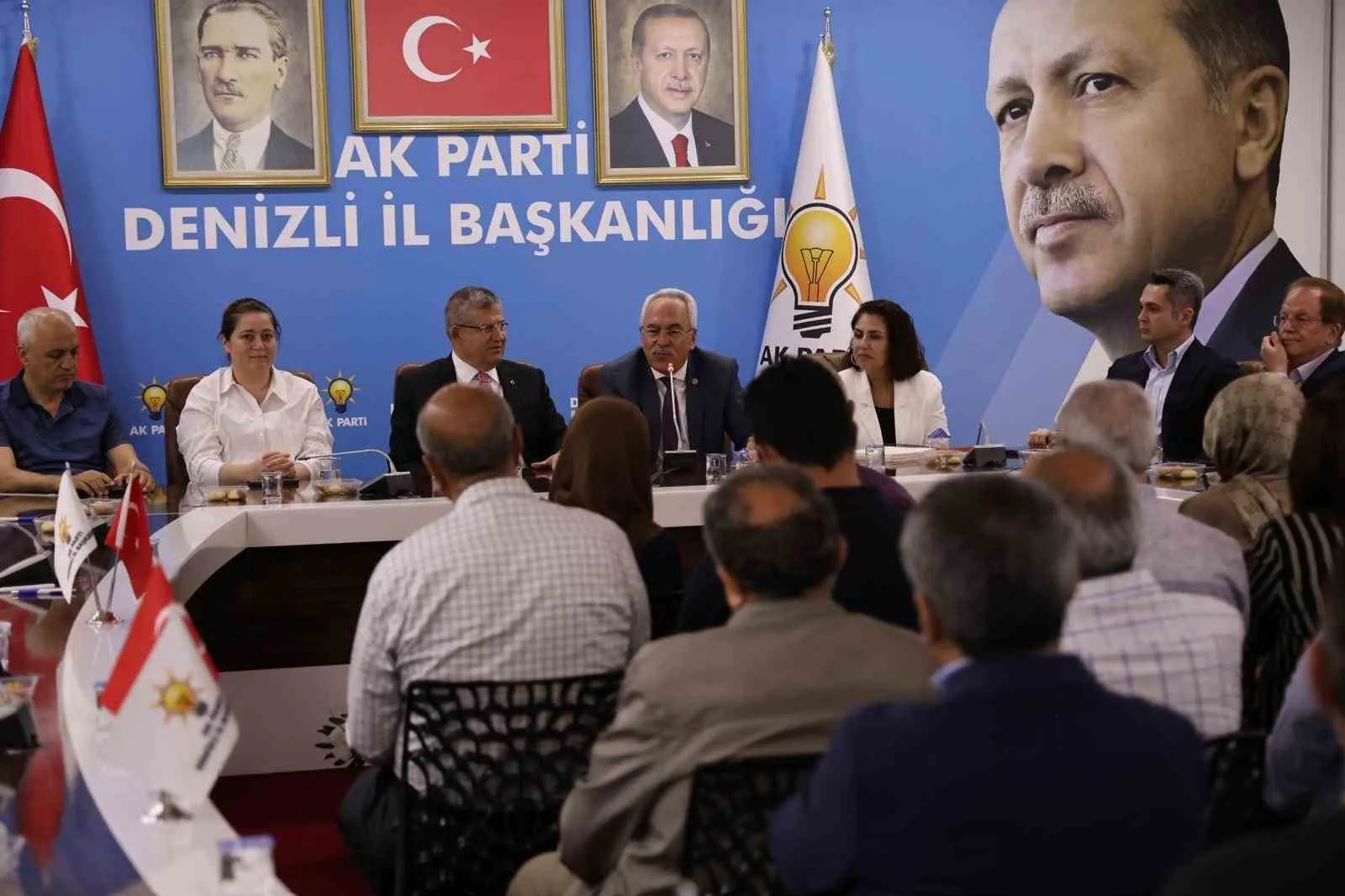 Denizli siyasetinde vefa buluşması: Eski yöneticilerle güç tazelediler
