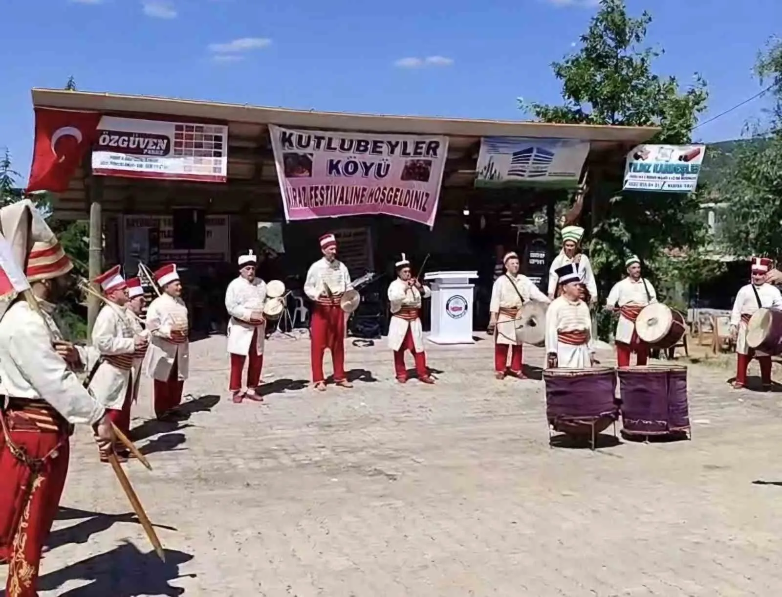 Kütahya'da kirazın en iyileri seçildi: Kutlubeyler'de hasat şöleni