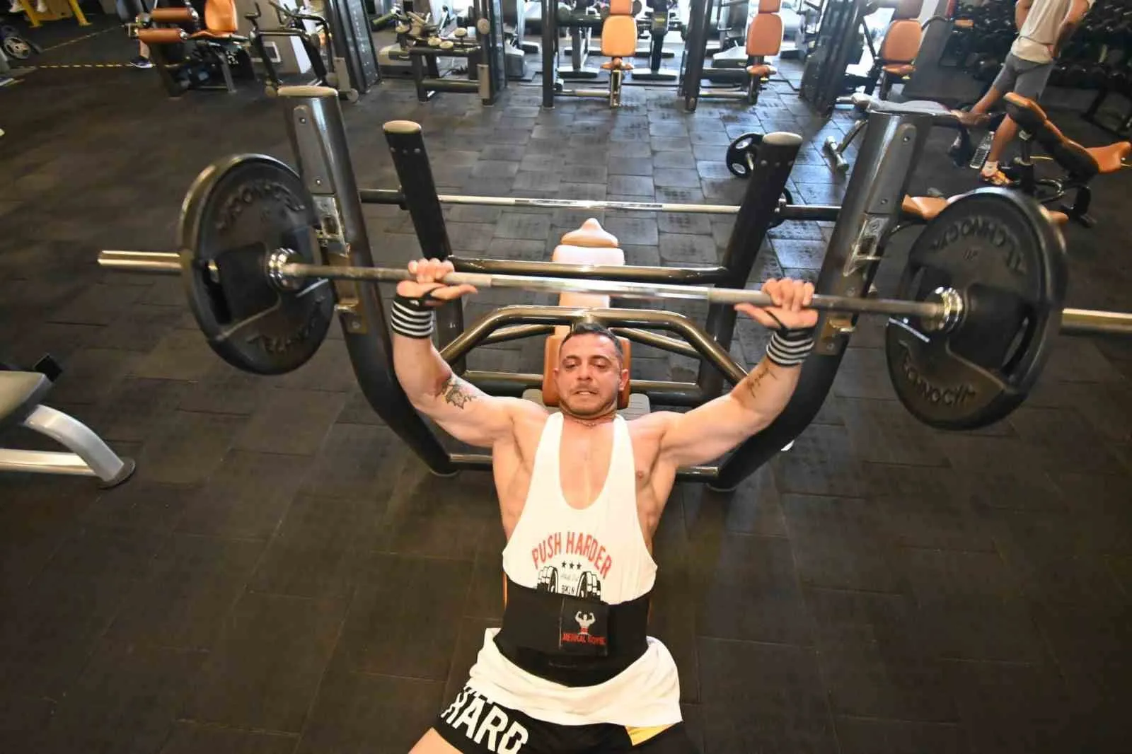Podyumun zirvesi için 60 günlük sıkı diyet: 14 kilo verecek