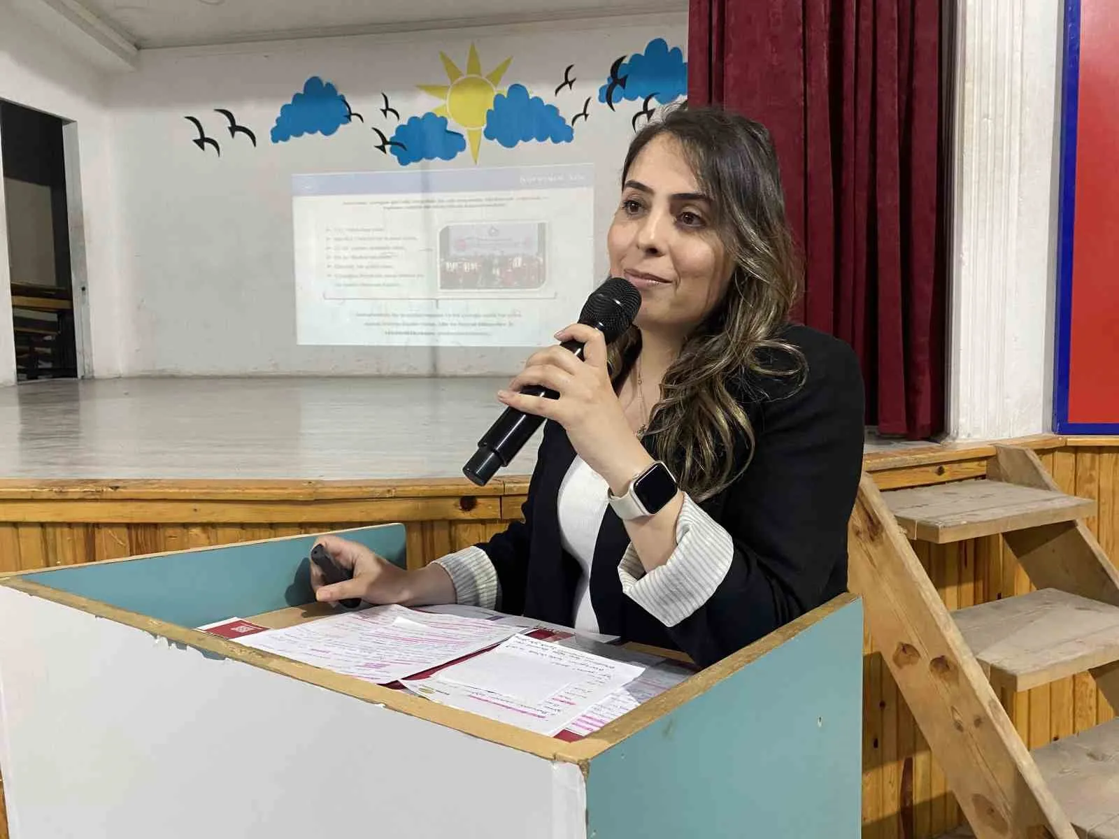 Geleceğin teminatı gençler için ailelere rehberlik eğitimi