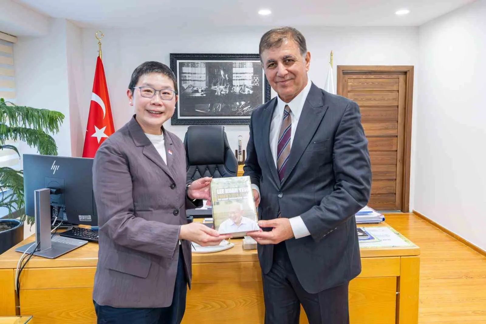 İzmir ve Singapur arasında teknoloji köprüsü: Başkan Tugay’dan EXPO daveti