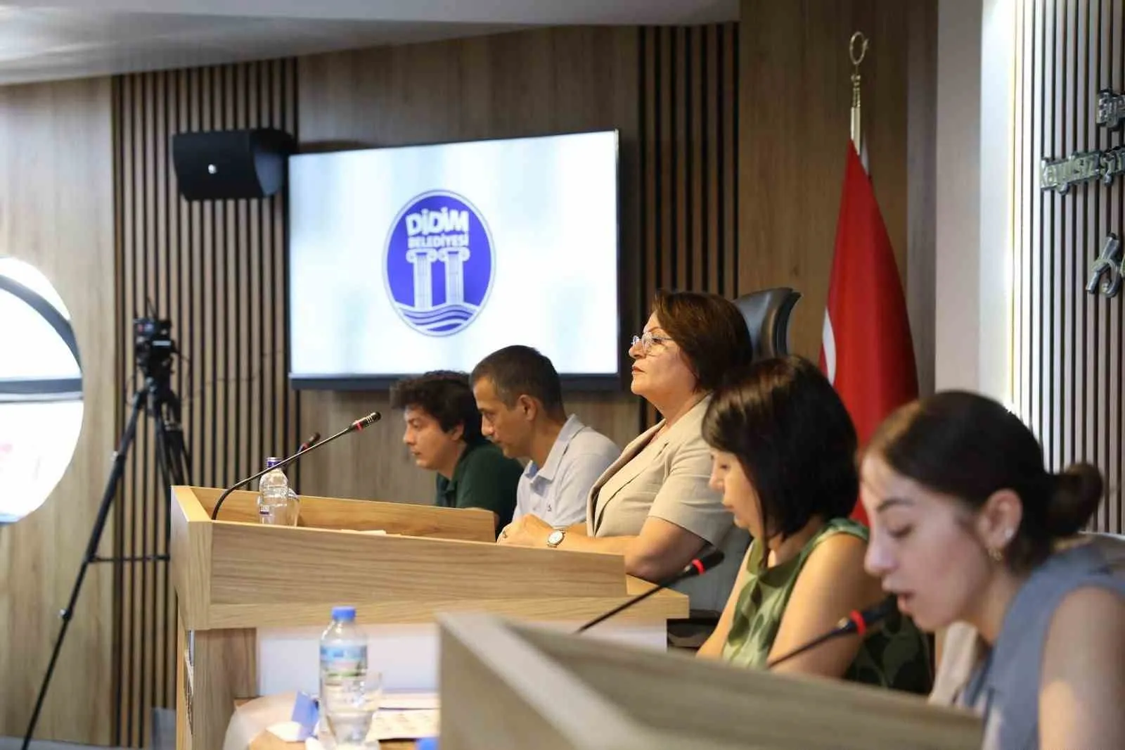 Didim'de temizlik seferberliği: Bakanlıktan gelen hibe meclis onayından geçti