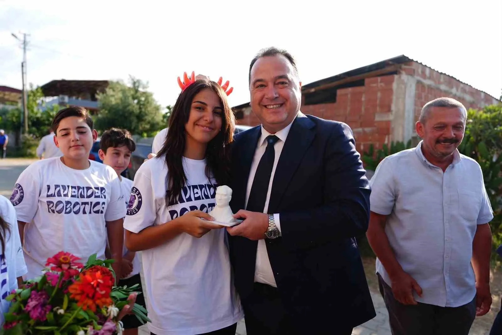 Geleceğin teknolojisini tasarlayan gençlere başkanlardan tam destek