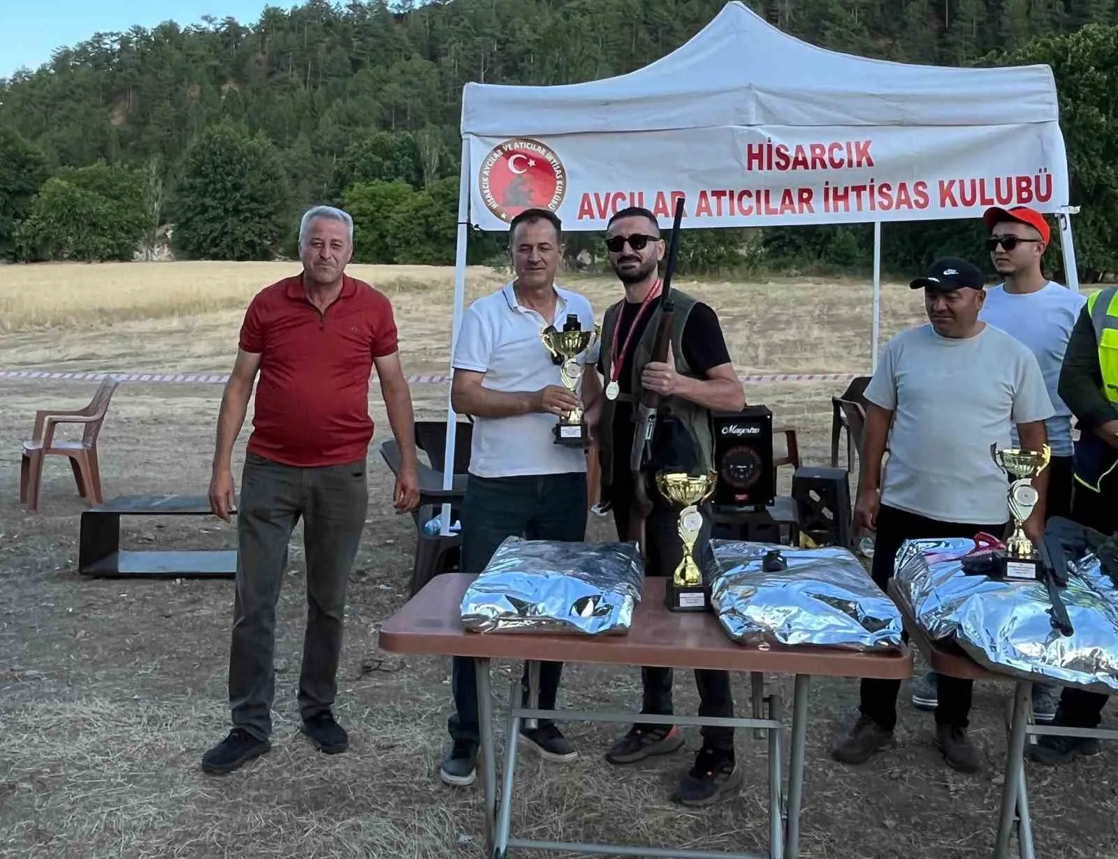 Hisarcık'ta atış tutkunları buluştu: 390 sporcu madalya için ter döktü