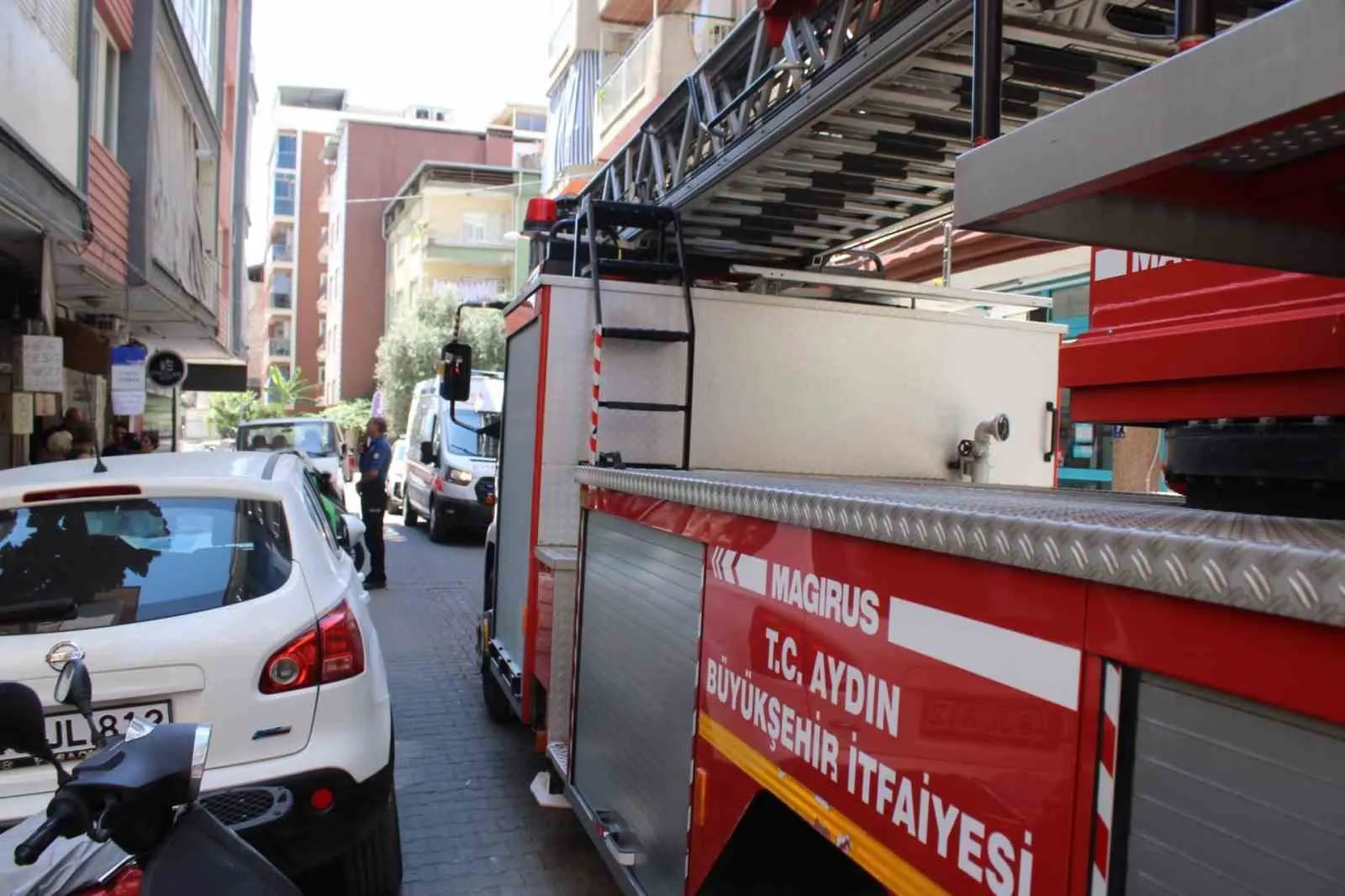Aydın'da endişeli bekleyiş: Kapı kilitliydi ama o çoktan dönmüştü