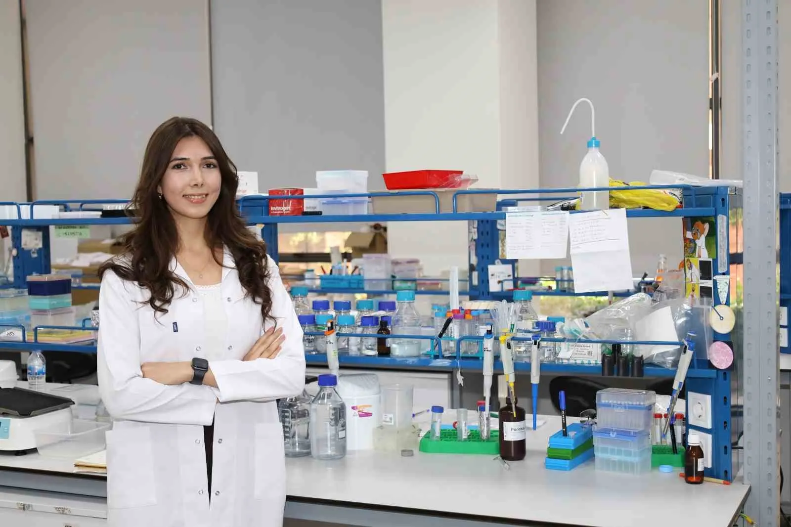 Laboratuvar hayallerinden zirveye: Genç bilim insanına İngiltere'den dev destek