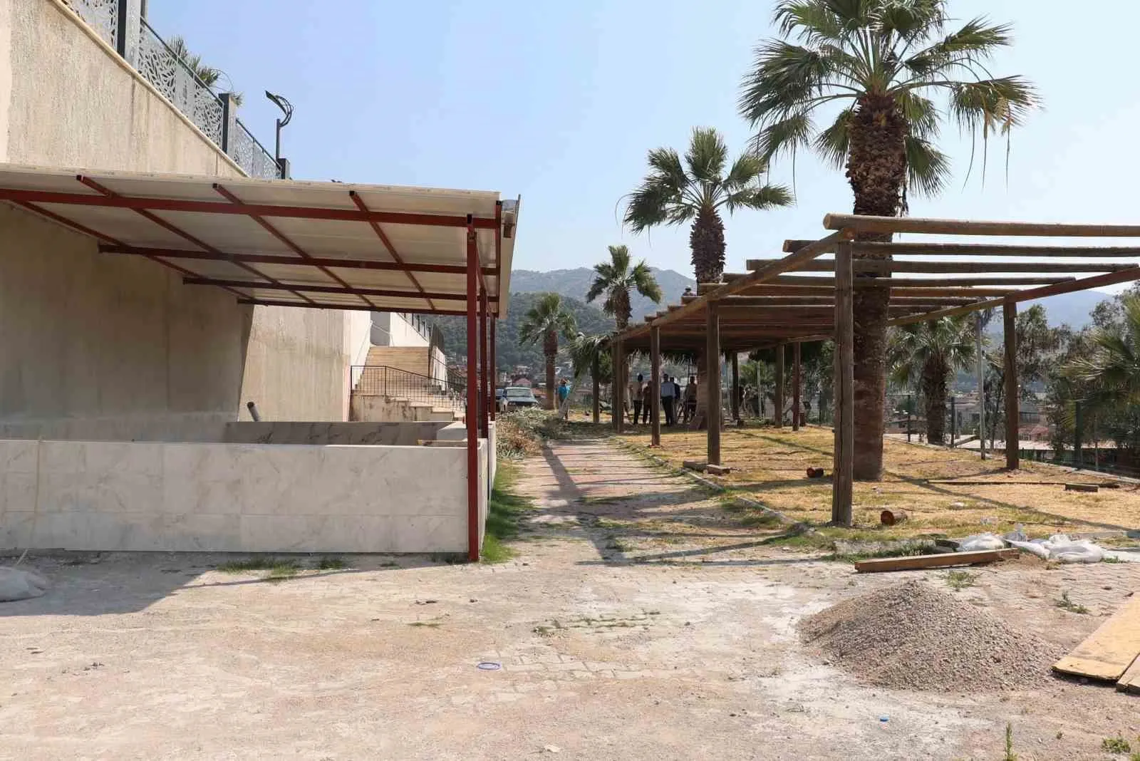 Koçarlı’da sosyal donatılar güçleniyor: Millet Bahçesi’ne modern dokunuş