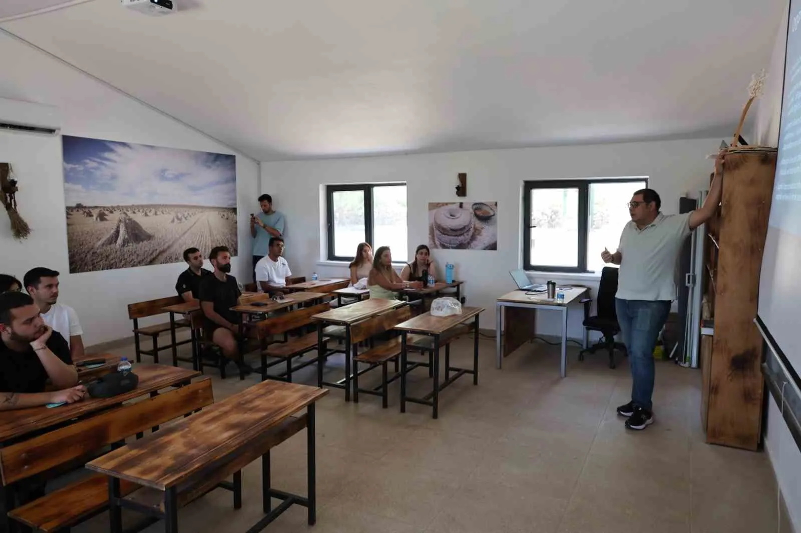 Bodrum'da geleceğin üreticileri sahaya indi: 6. Gençlik Tarım Kampı başladı