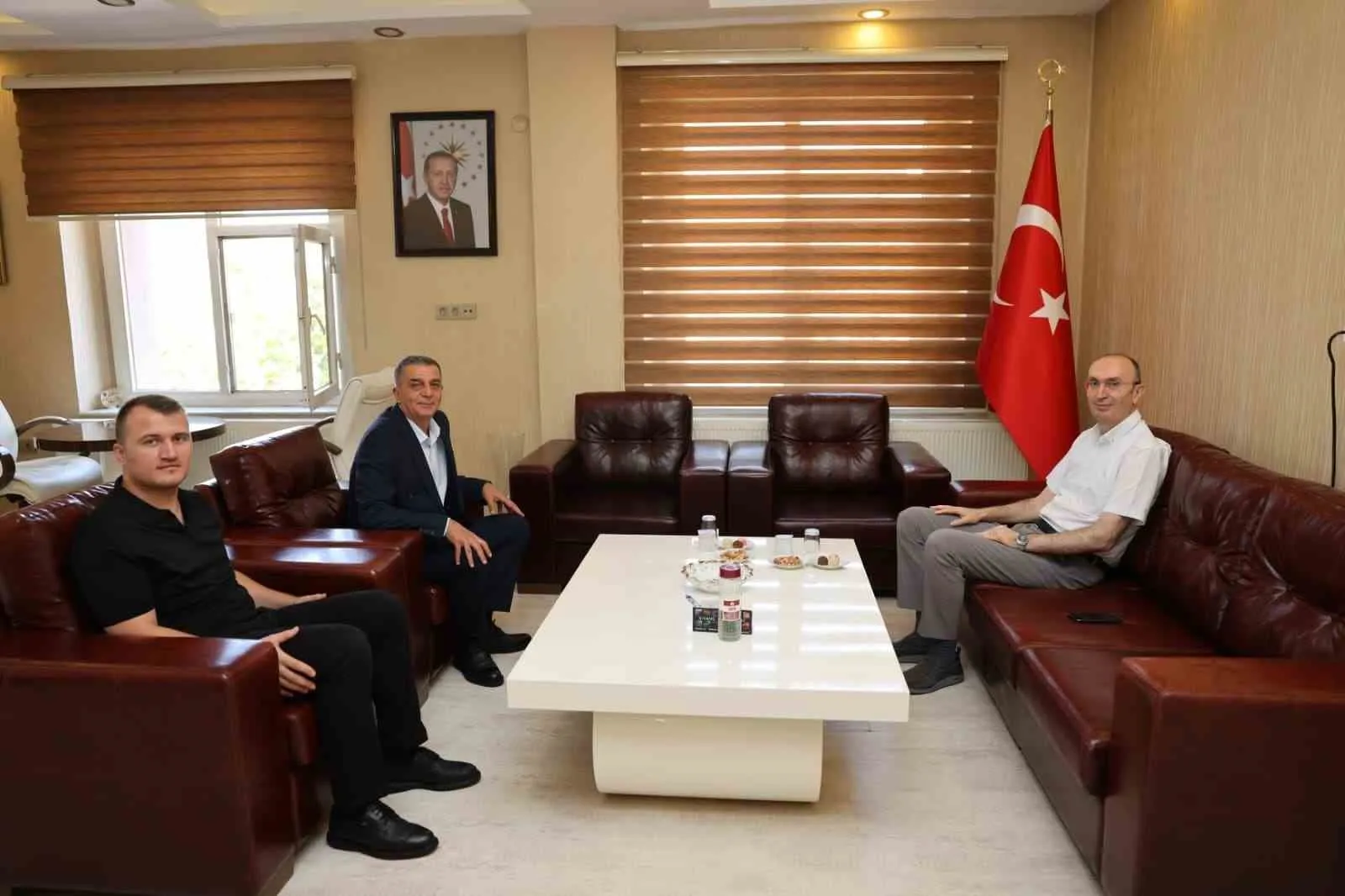 Şehzadeler’de yeni dönem: Başkan Şimşek ve Kaymakam Yazar’dan ortak vizyon mesajı