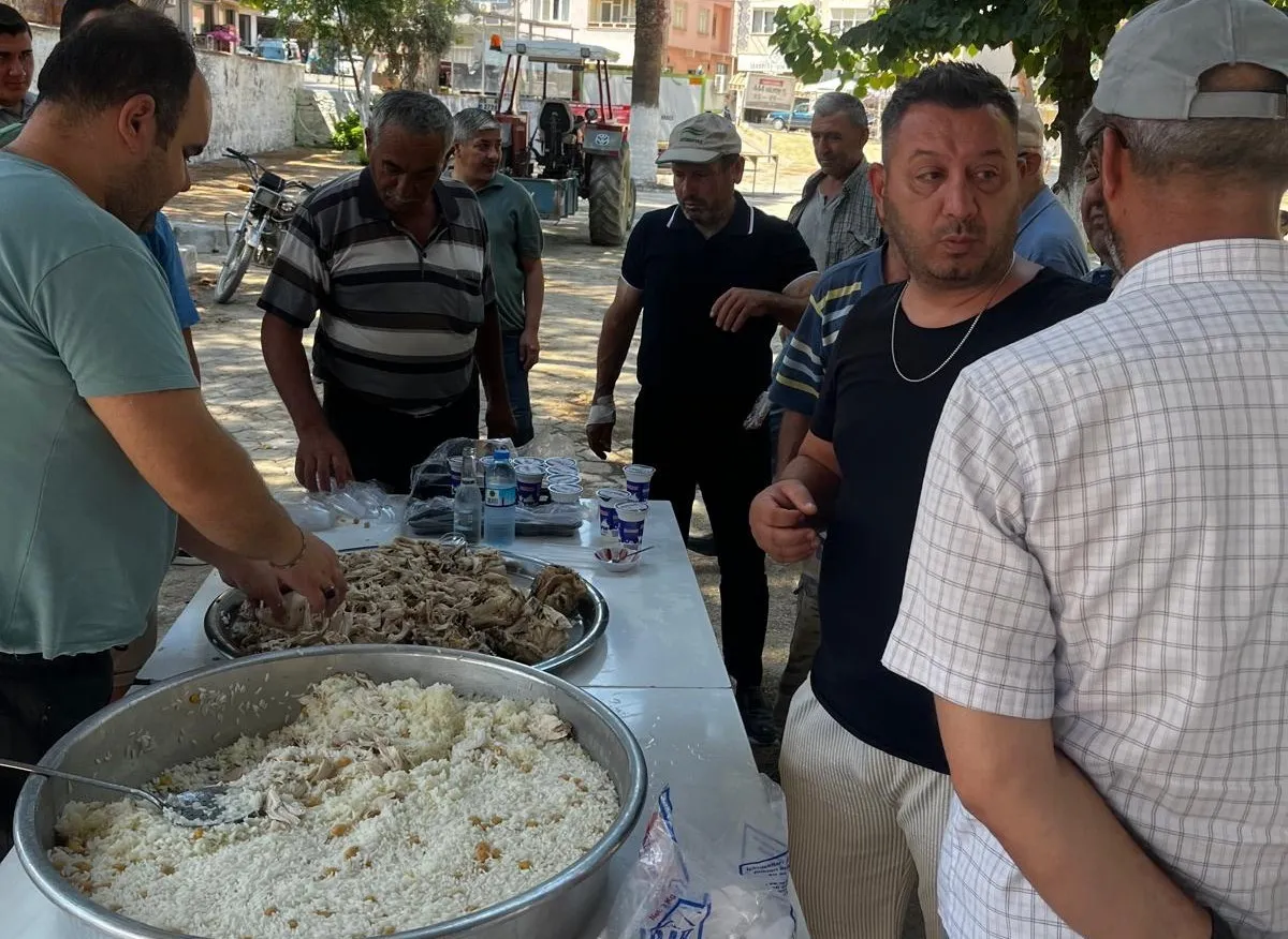 Arabeskin efsanesine Aydın'dan vefa: 500 kişilik hayır sofrası kuruldu