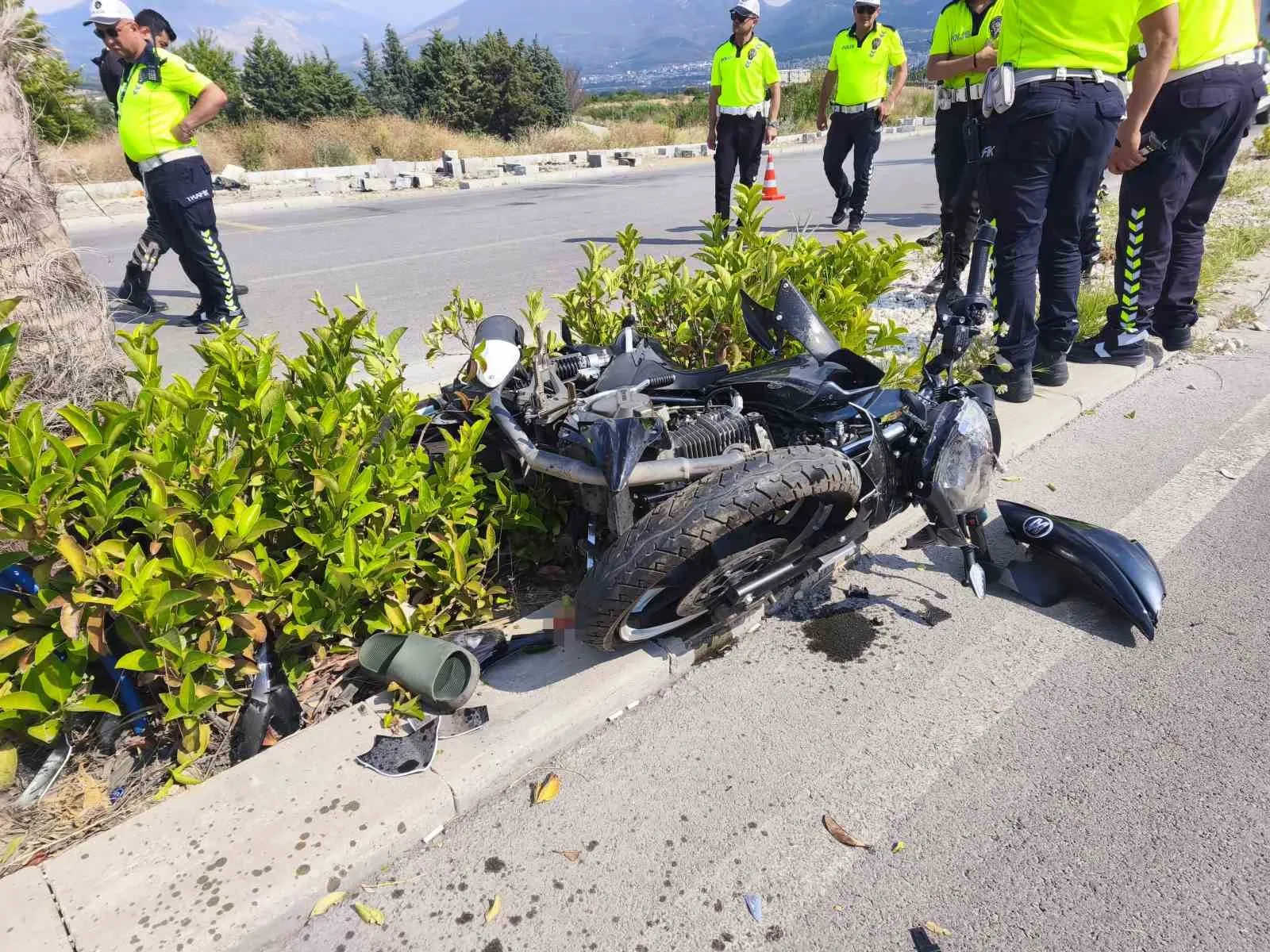 Denizli'de motosiklet kazası sonrası acı veda: Belediye çalışanı yaşam savaşını kaybetti