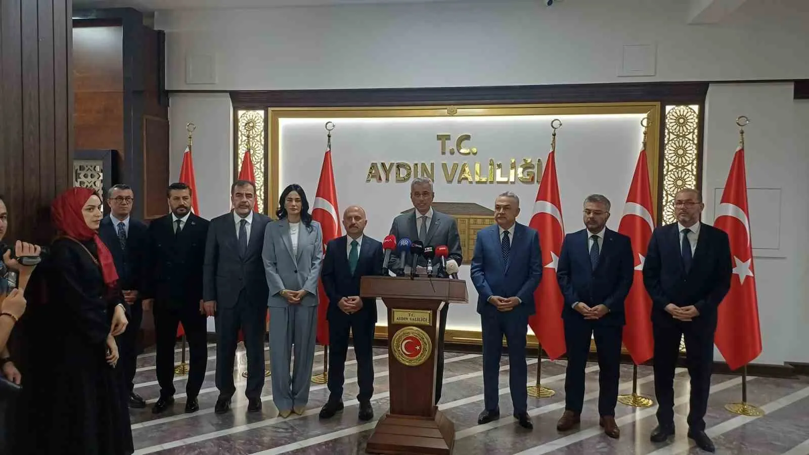 Aydın'da Sağlık Vizyonu: Bakan Memişoğlu'ndan Toplumsal Refah İçin Kritik Uyarılar