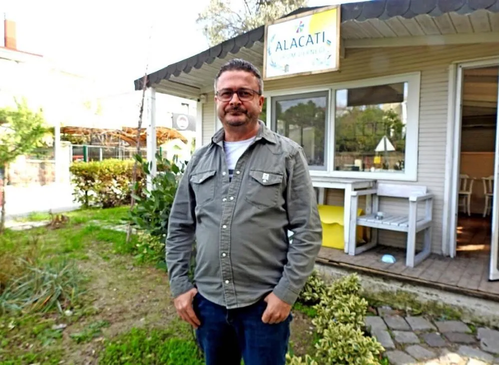 Çeşme’de sezon durgun diyenlere turizmcilerden rakamlı yanıt: Tesisler dolup taşıyor